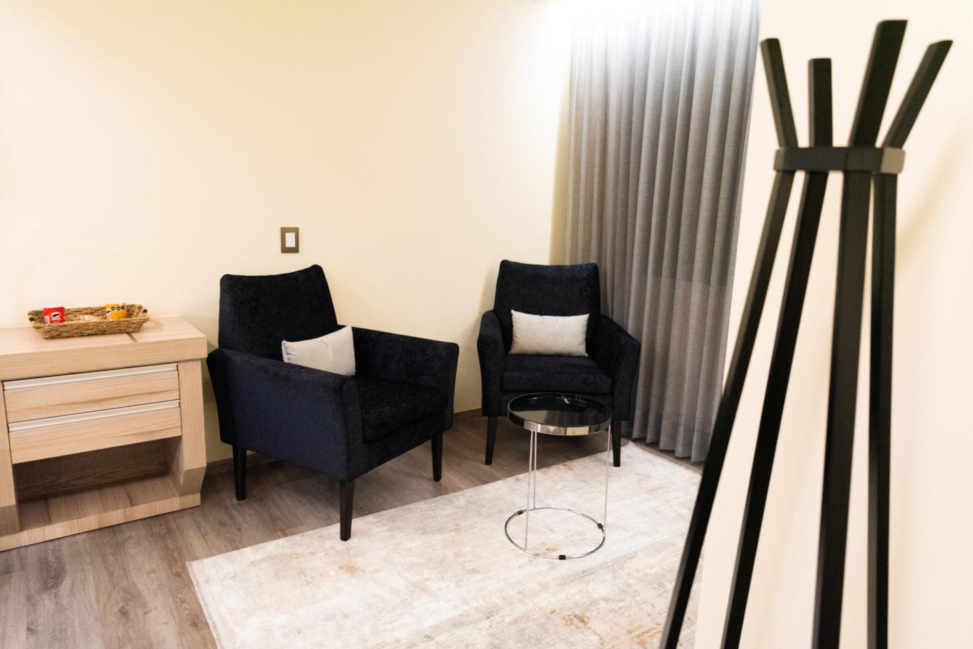 Domun Hotel Querétaro Buitenkant foto